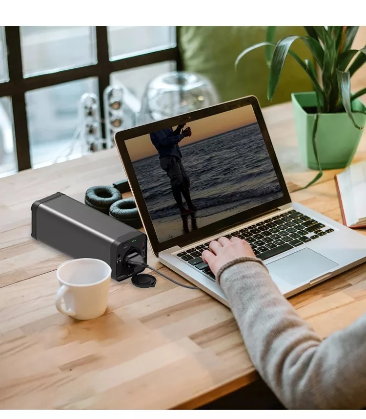 Shenzhen DCE Portable Rechargeable Generator Battery Power Station For Electric Products