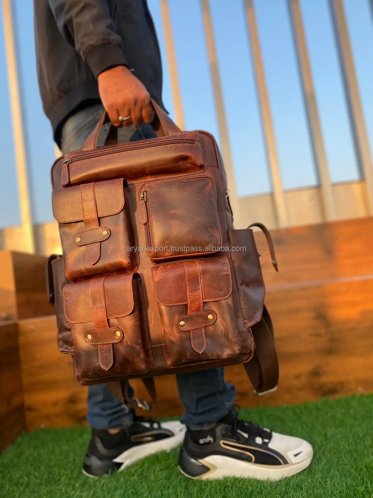 Back Pack Durable Casual Travel Genuine Leather Laptop Cowhide Leather Multiple Pockets Laptop Backpack