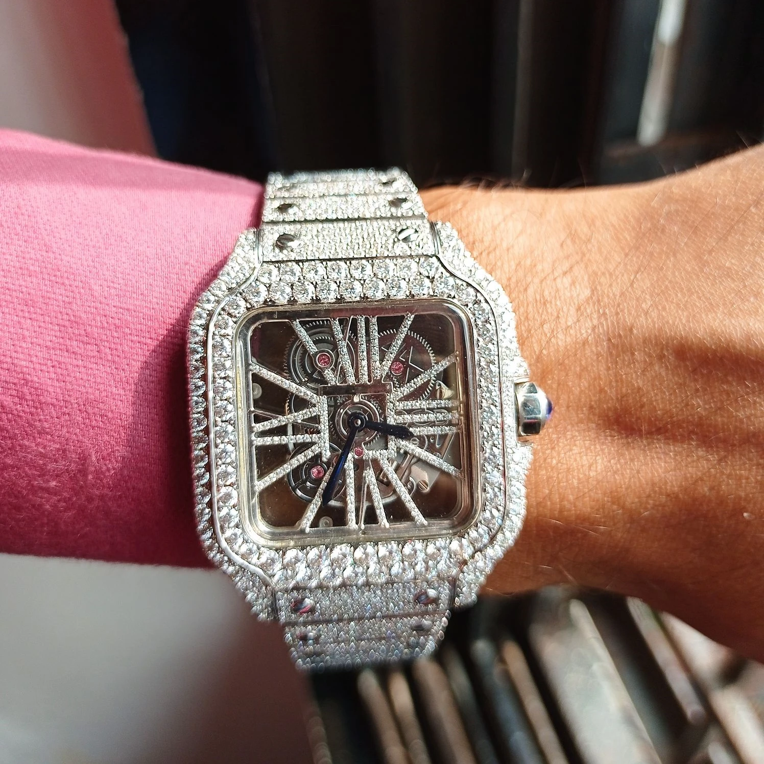 Мужские наручные часы с черепом