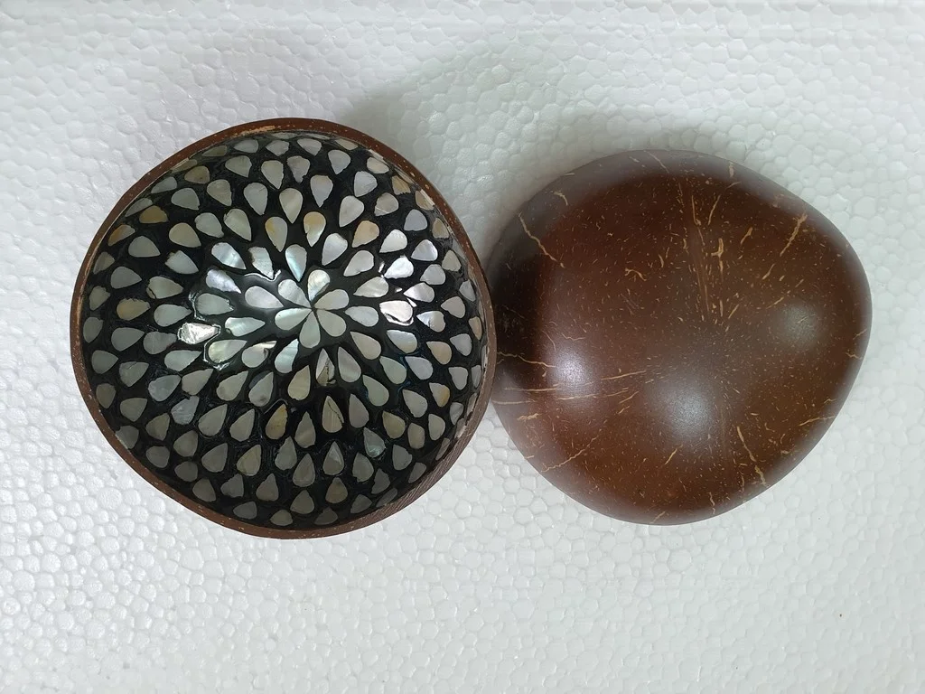 High quality  wholesale Coconut Bowls natural inlaid mother of pearl cheap coconut bowl dinnerware sets Vietnam