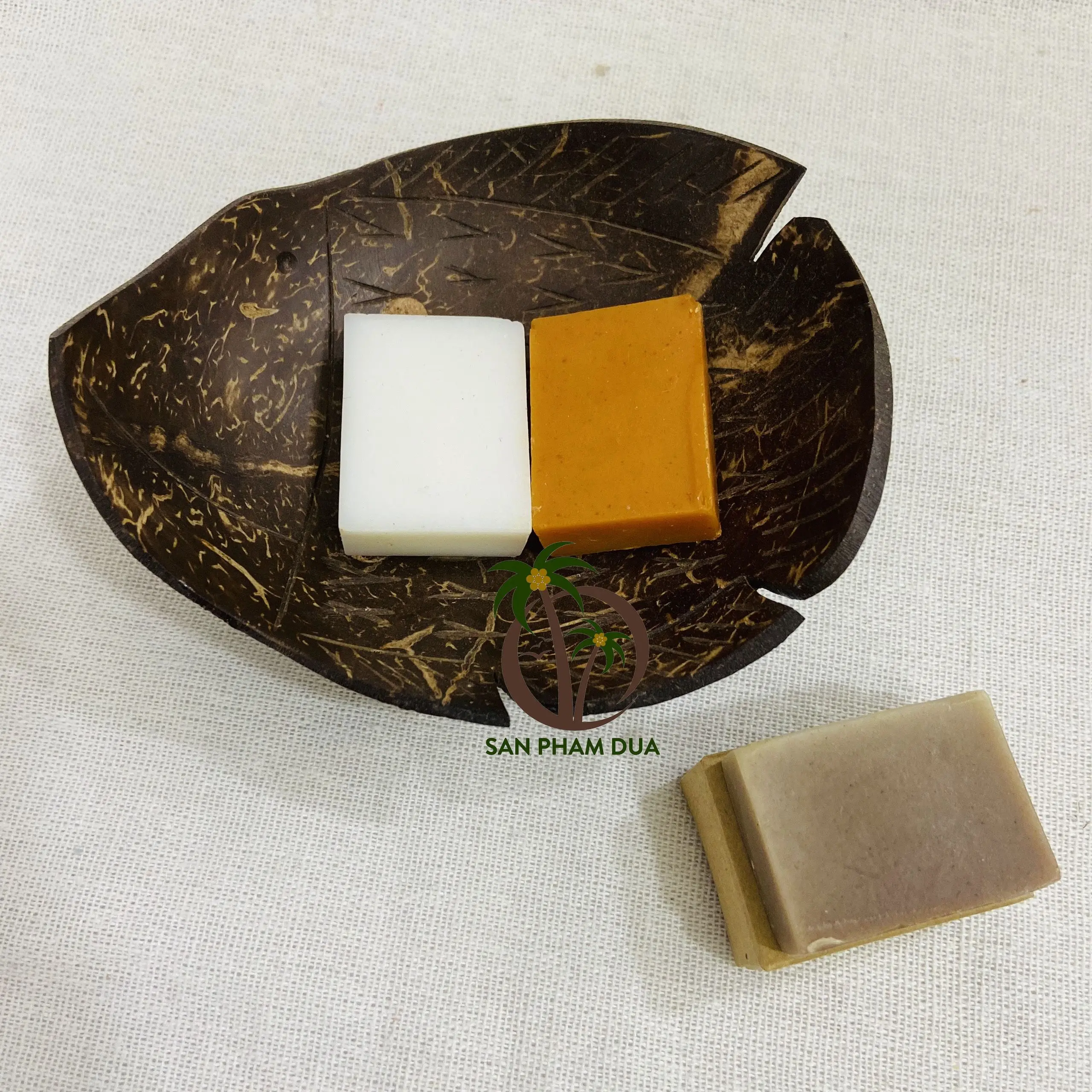 COCONUT SOAP/ CUSTOMIZED COCONUT SOAP/ COCONUT OIL SOAP ECO - FRIENDLY AND SAFE FOR HUMAN FROM COCO - ECO VIETNAM