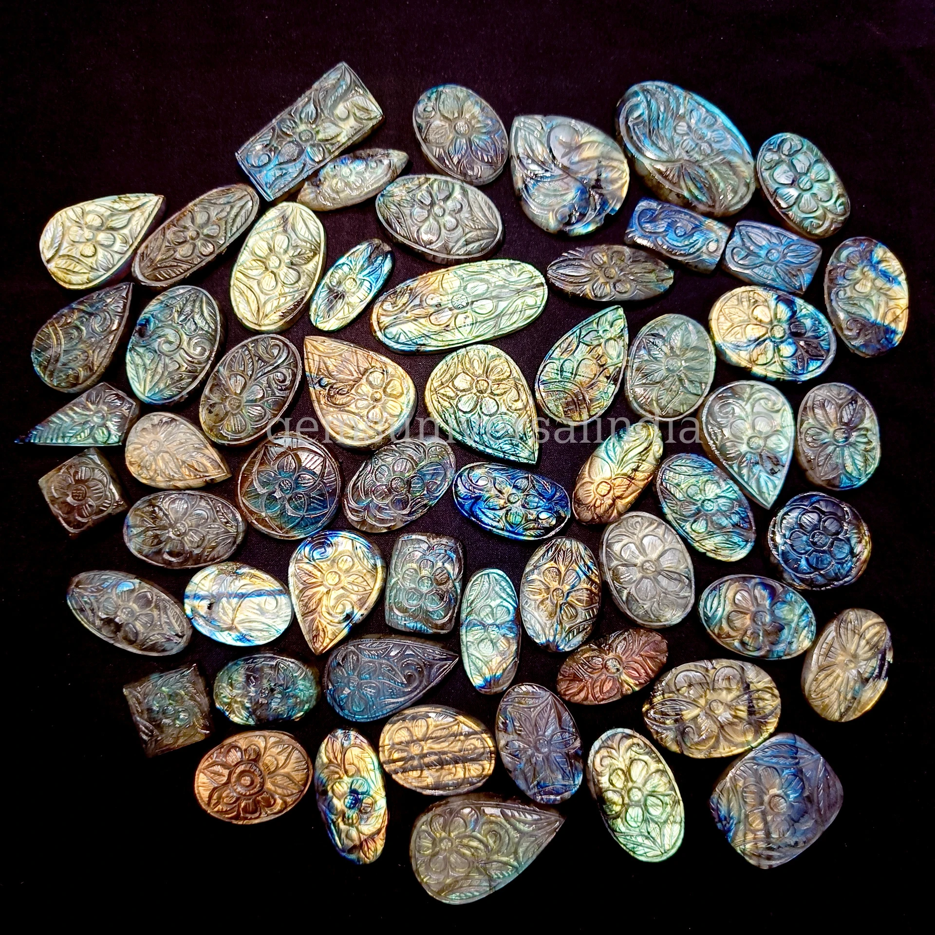 Flashy Labradorite Hand Carved Cabochon for Jewelry Making Natural Labradorite Carving Gemstone Mix Shape Stone With Free Size