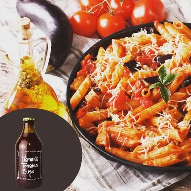 Top Quality 100 Italian Tomato puree passata in glass bottle 330g