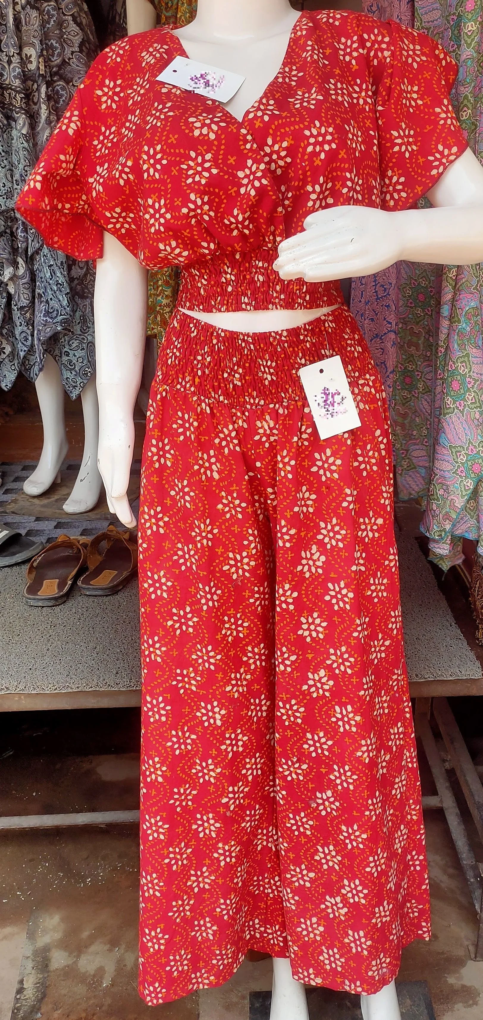 Hot Selling Ladies cotton printed pants with smocking elastic at waist with matching top set custom design
