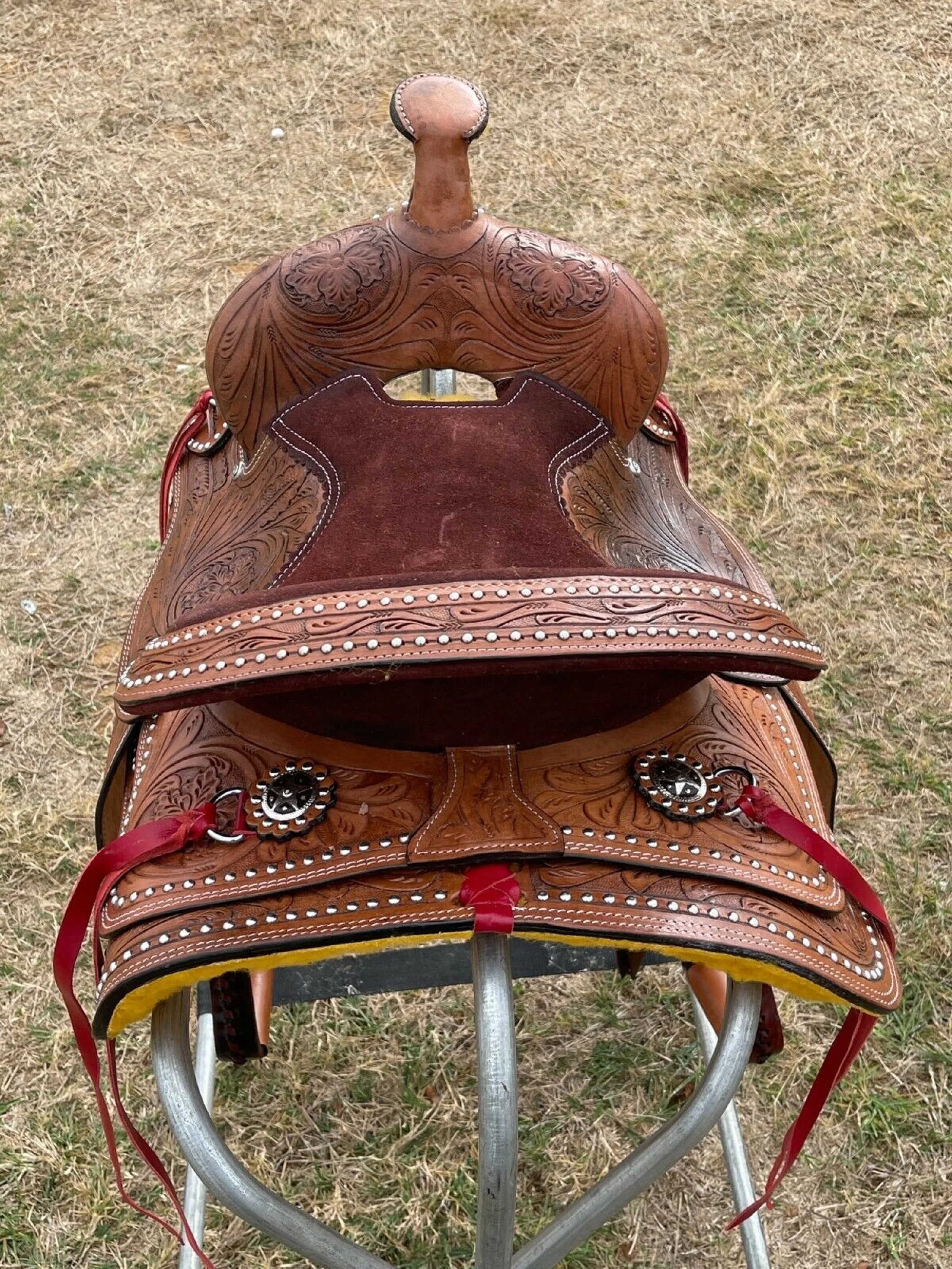 Premium Quality Western leather Horse Saddle With Matching Horse Tack Set Genuine Leather Barrel Saddle English Racing Saddle