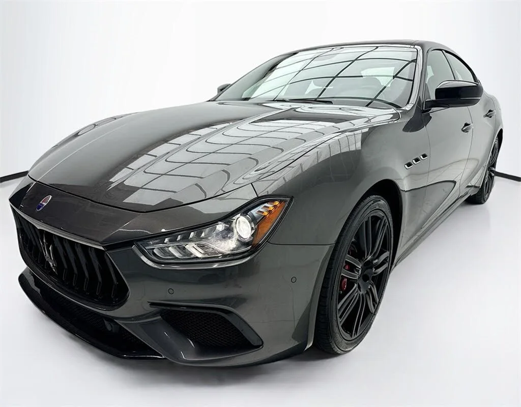 Подержанные автомобили Maserati Ghibli-S 2021 года задний привод 8-ступенчатая автоматическая коробка передач 424 л.с. 3-литровый V6