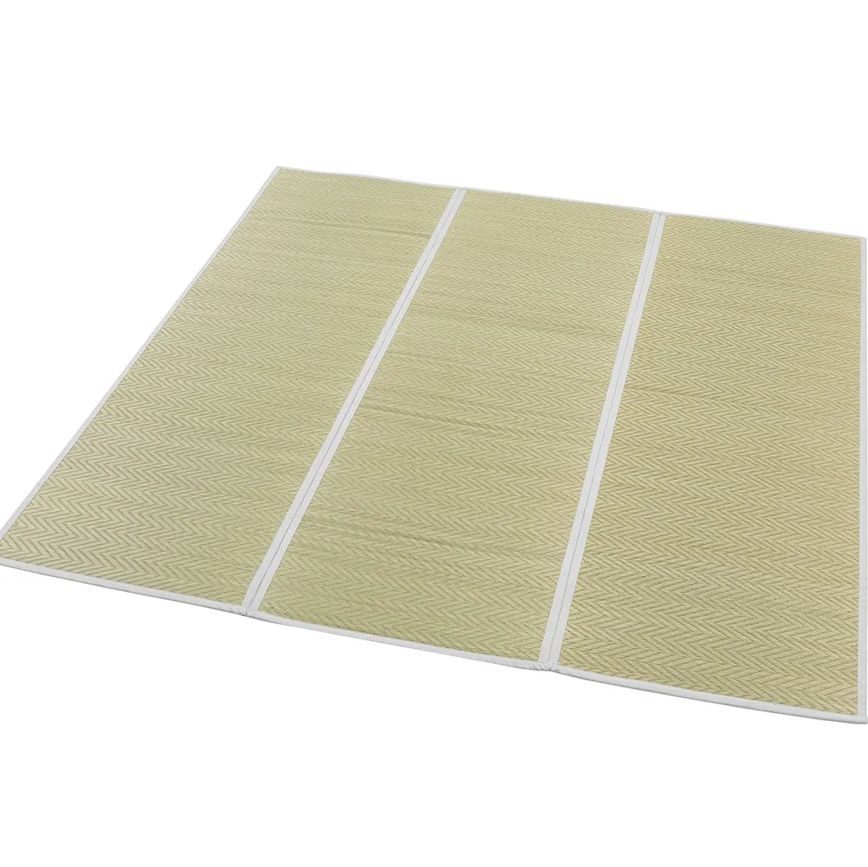 High quality Japanese rug made of plant based Tatami Japanese soft rush home decoration modern luxury tatami bed tatami puzzle