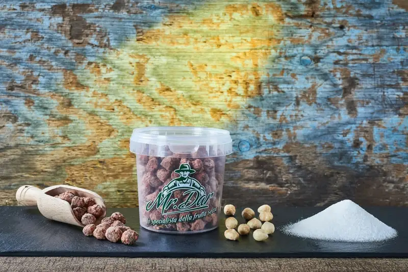 High quality made in Italy hazelnuts pralines in 1 kg ten-pieces box for b2b or b2c
