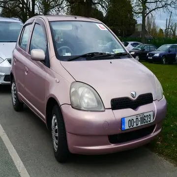 Третье поколение (XP130; 2010) Подержанные автомобили Toyota Yaris для продажи