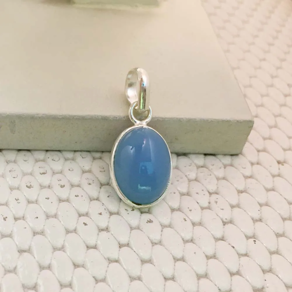 Eternity Aqua Chalcedony Cab Gemstone 925 Sterling Silver Pendant Wholesale Handmade 925 Silver Chalcedony Oval Gemstone Pendant