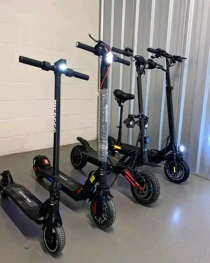 Factory Direct Sales Two Wheels Electric Scooter Adults 500W 1000w Light-Weight Folding Portable