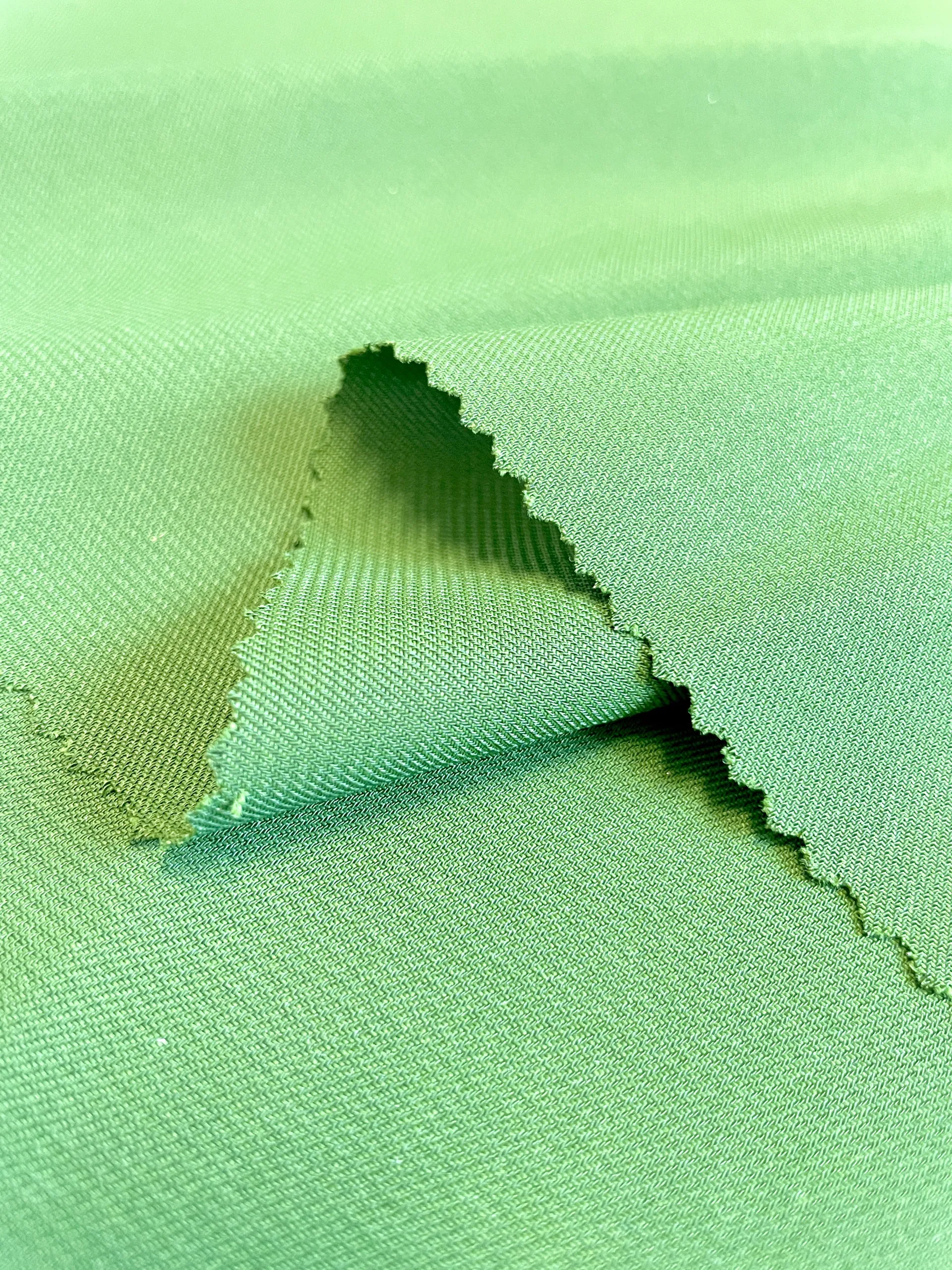 Polyester Plain Dyed Fabric Wholesale Price High Quality Low MOQ From Vietnam Fabric Textile Raw Material High Quality M776D