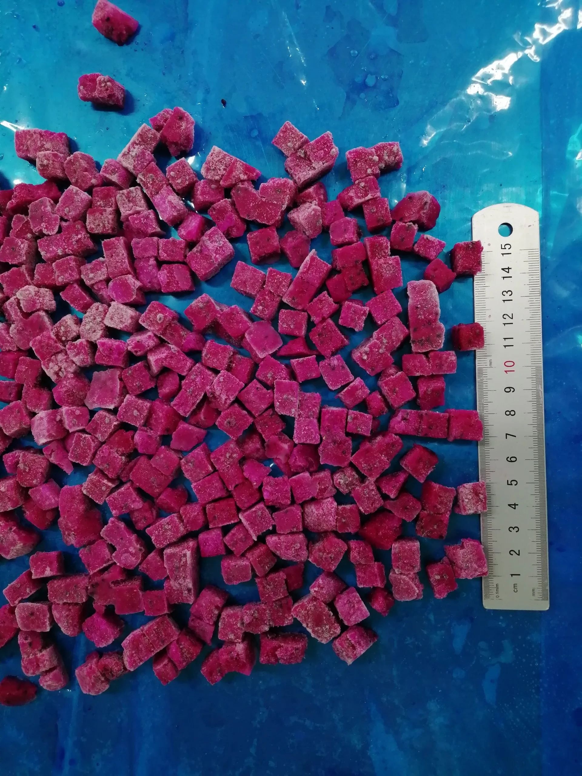 High Quality Global Gap OEM Frozen Dragon Fruit 2 Years Shelf Life  Common Cultivation Type IQF Red Dragon Fruit From Vietnam