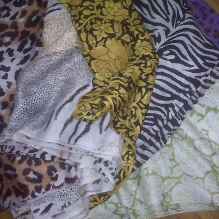 Printed Viscose / rayon Shawls in Mix Designs