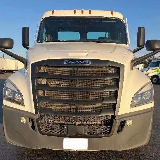 Новая заводская цена для 2021 Freightliner T12642ST Day Cab трактор тяжелых грузовиков продажи