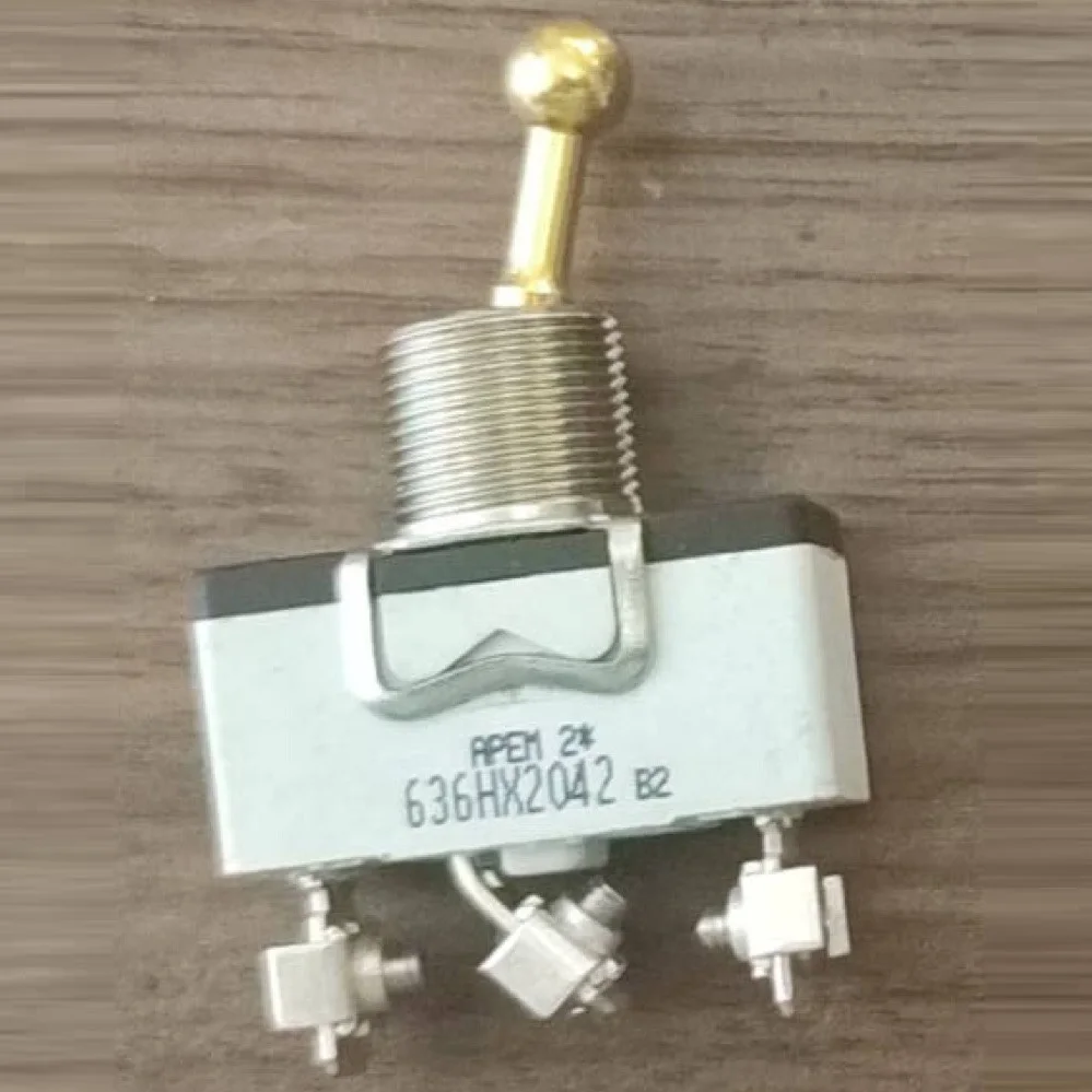 Single Pole Double Throw APEM2 MOM - ON IDEC Electronics toggle switch 635HX2042