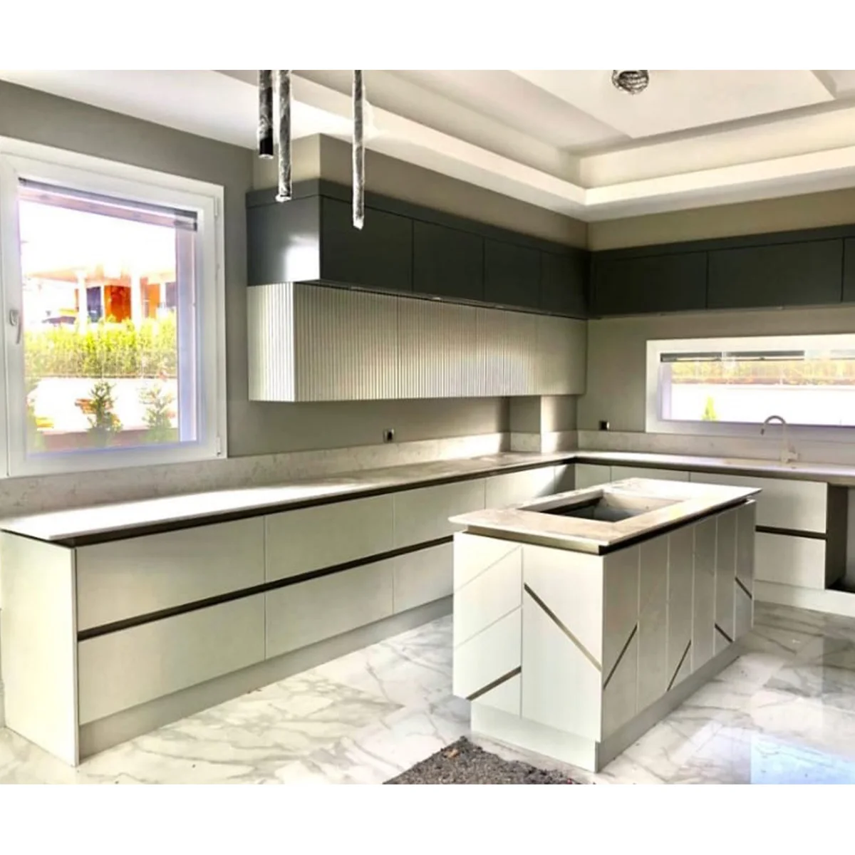 Complete Furnished Kitchen Cabinet Supplier MDF Water Resistant OEM Equipment Appliance Light Counter Flooring Sink Faucet Shelf