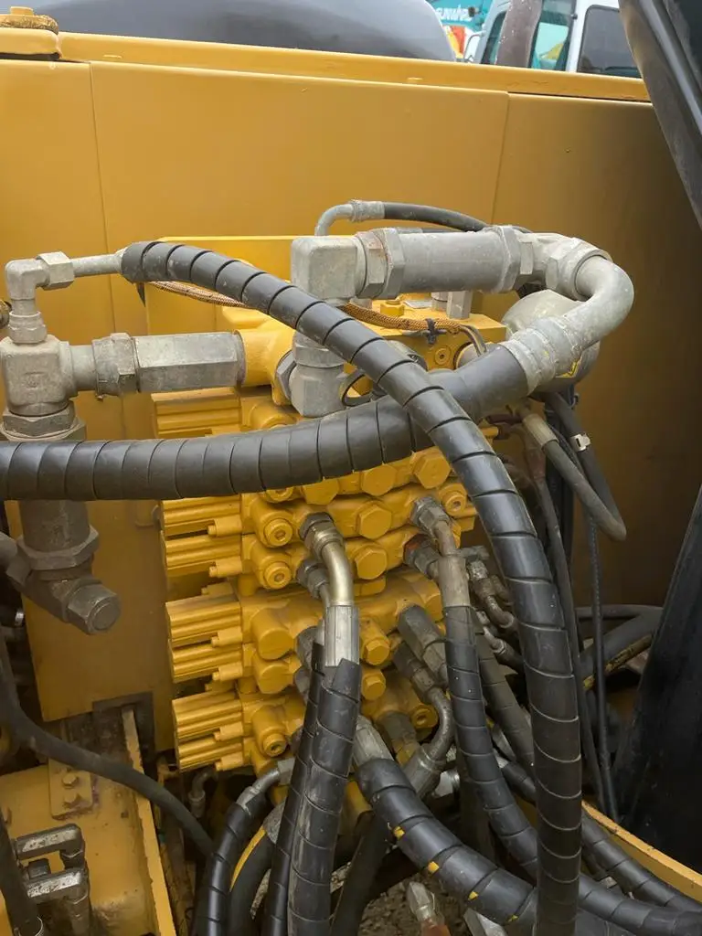 New Generation Caterpillar Cat307.5 Mini Cat307E mini Is Low Price To Sell Excavator Digger With Cheap