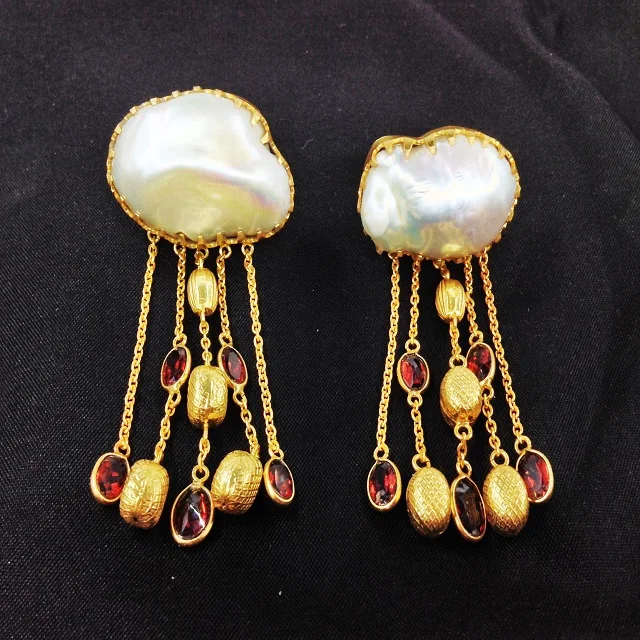 Fashionable Sterling Silver 925 Gold Plated Wholesaler Natural Baroque Pearl Garnet Gemstone Women Earrings Trendy Gift Danglers