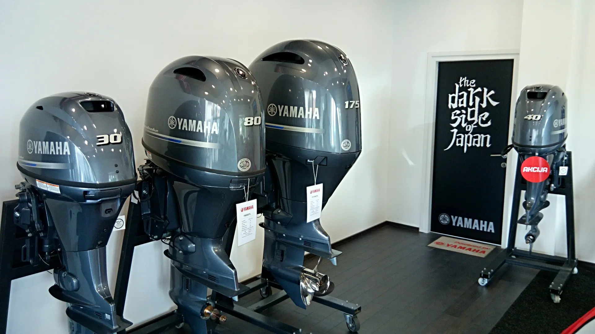 Cheap and Competitive sales Yamahas New & Used 15hp, 30hp, 40hp, 60hp, 75hp, 2 stroke 4 stroke outboard motor / engine