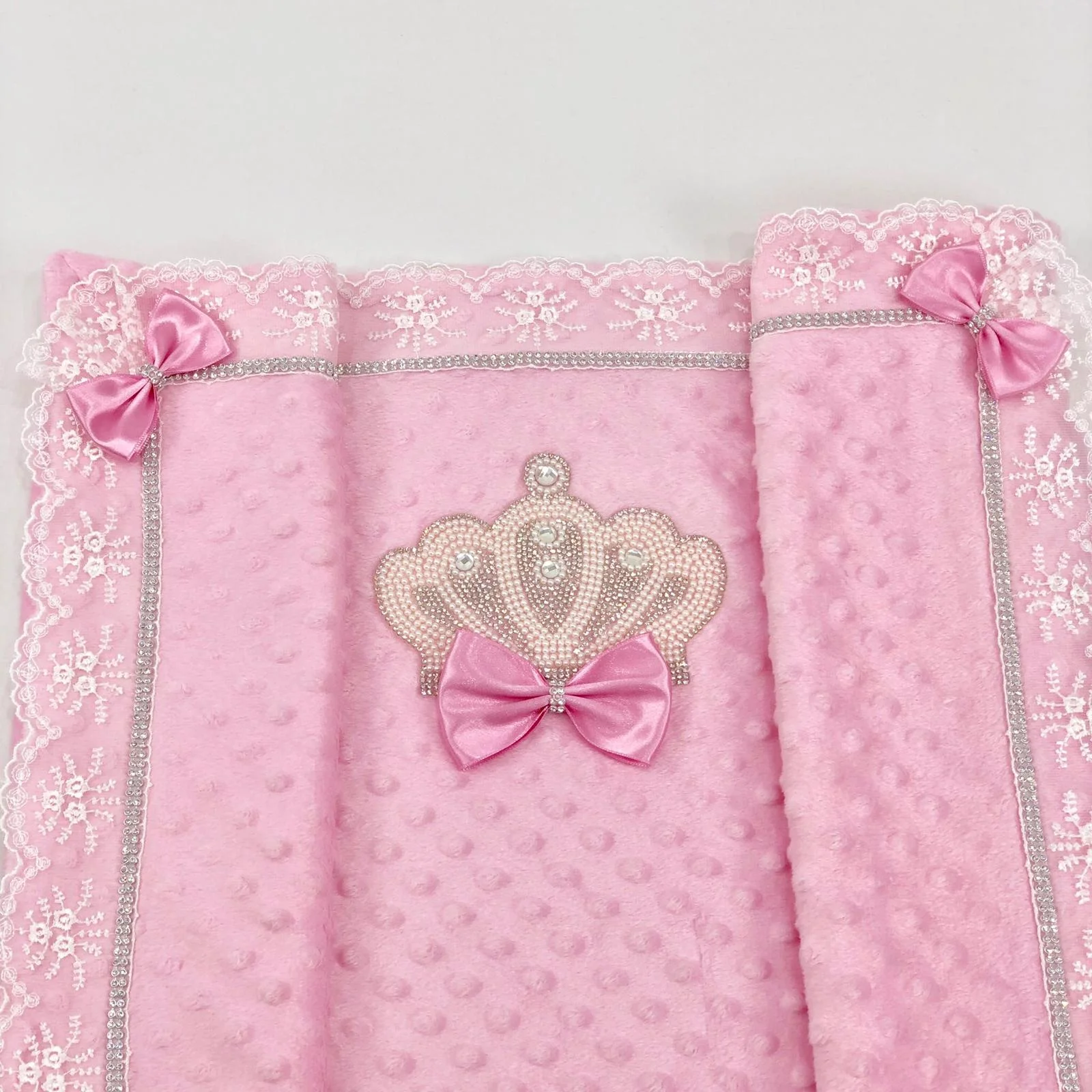 Comfortable Soft Baby Blanket Crowned Pink Blanket Wholesale Custom Newborn New Design Portable Soft Swaddle Bamboo Bubble