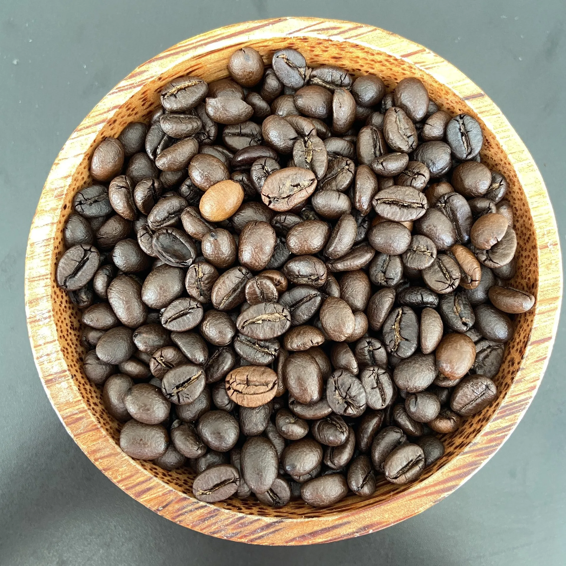 Roasted Coffee Beans Grade 1 Premium Whole Bean from Vietnam