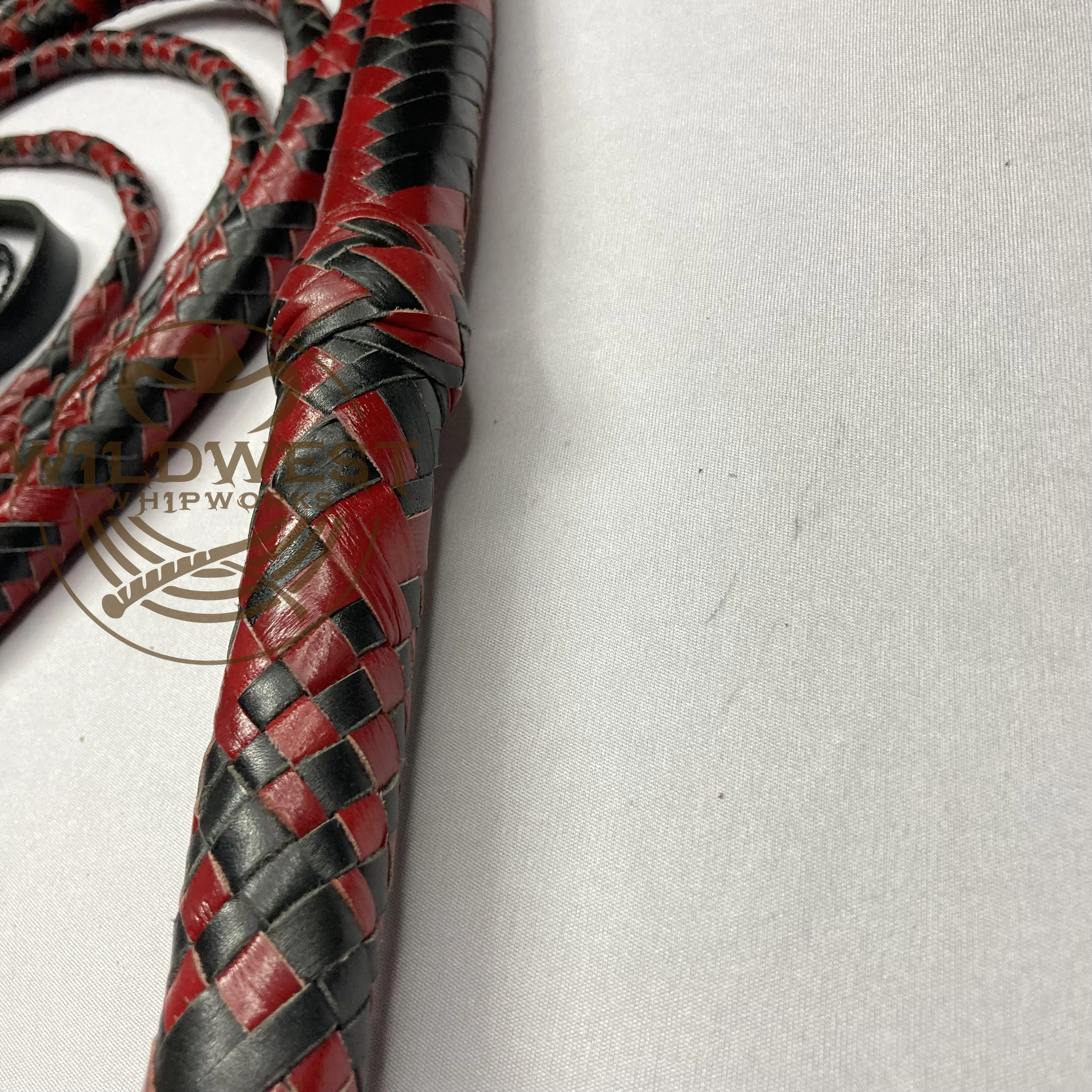 4 to 12 Feet Long 12 Plaits Original Whip Top Grain Leather Heavy Duty Easy Cracking Bullwhip BDSM Fetish Gift Slave Spanking