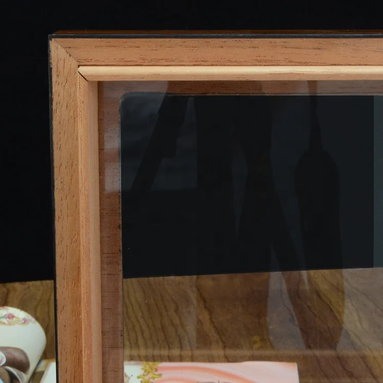 Wholesale Customized Cigar Humidors Desktop Cigar Box with Humidifier Handmade Cedar Wood Cigar Boxes