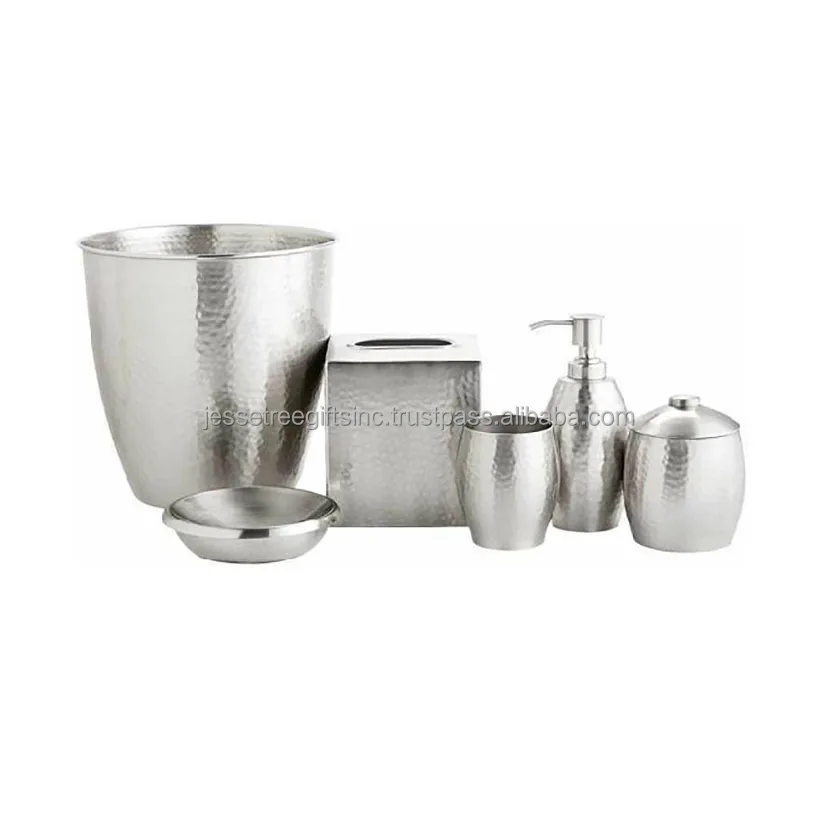 Metal Luxury Bathroom Set Of Seven Pieces Modern Bathroom Accessories Golden Finishing Factory Price Decorative Bathroom Set