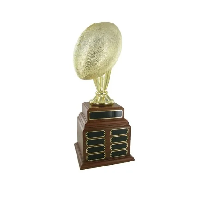 Вечный золотой металлик футбольный трофей обращение хороший внешний вид