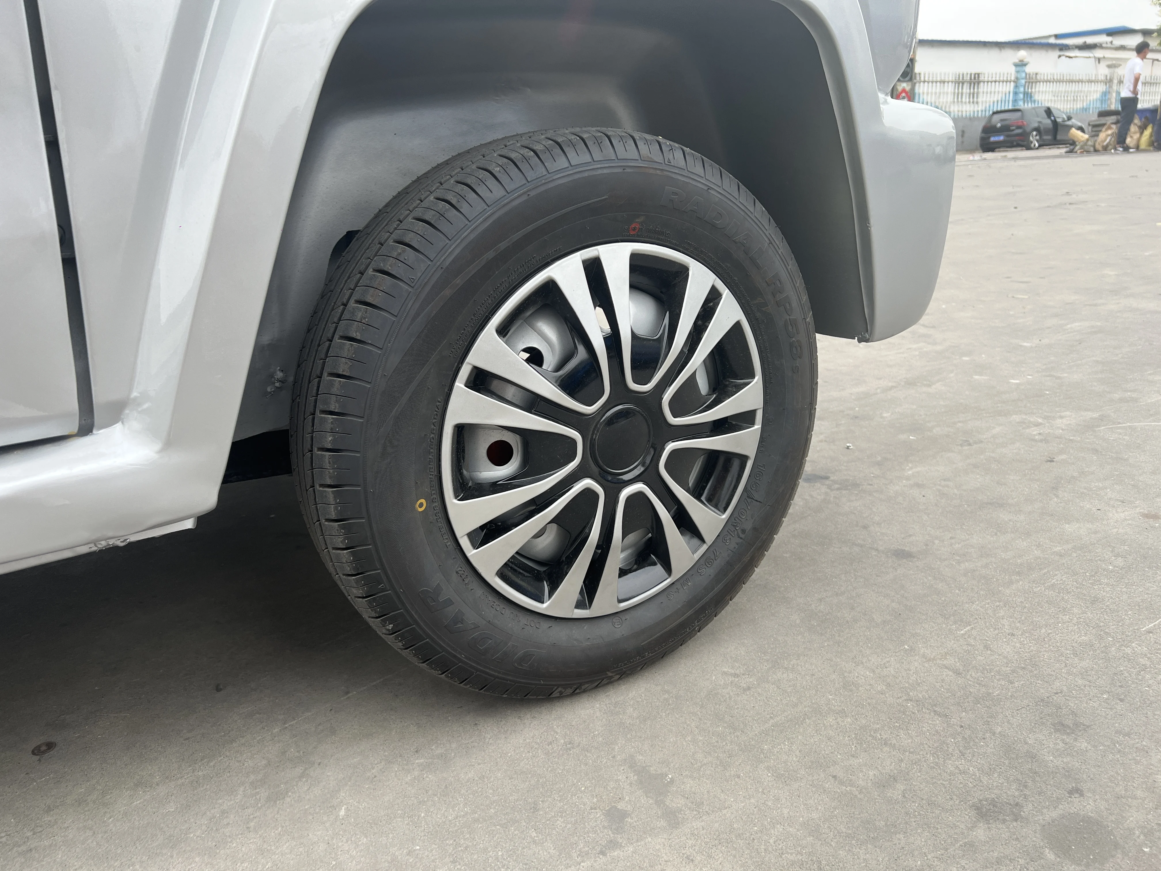 New  RHD LHD 4 Wheels Adults Electric Vehicle Adults Car Low Speed 60KM/H Mini Electric Cars Customizable Electric Vehicles