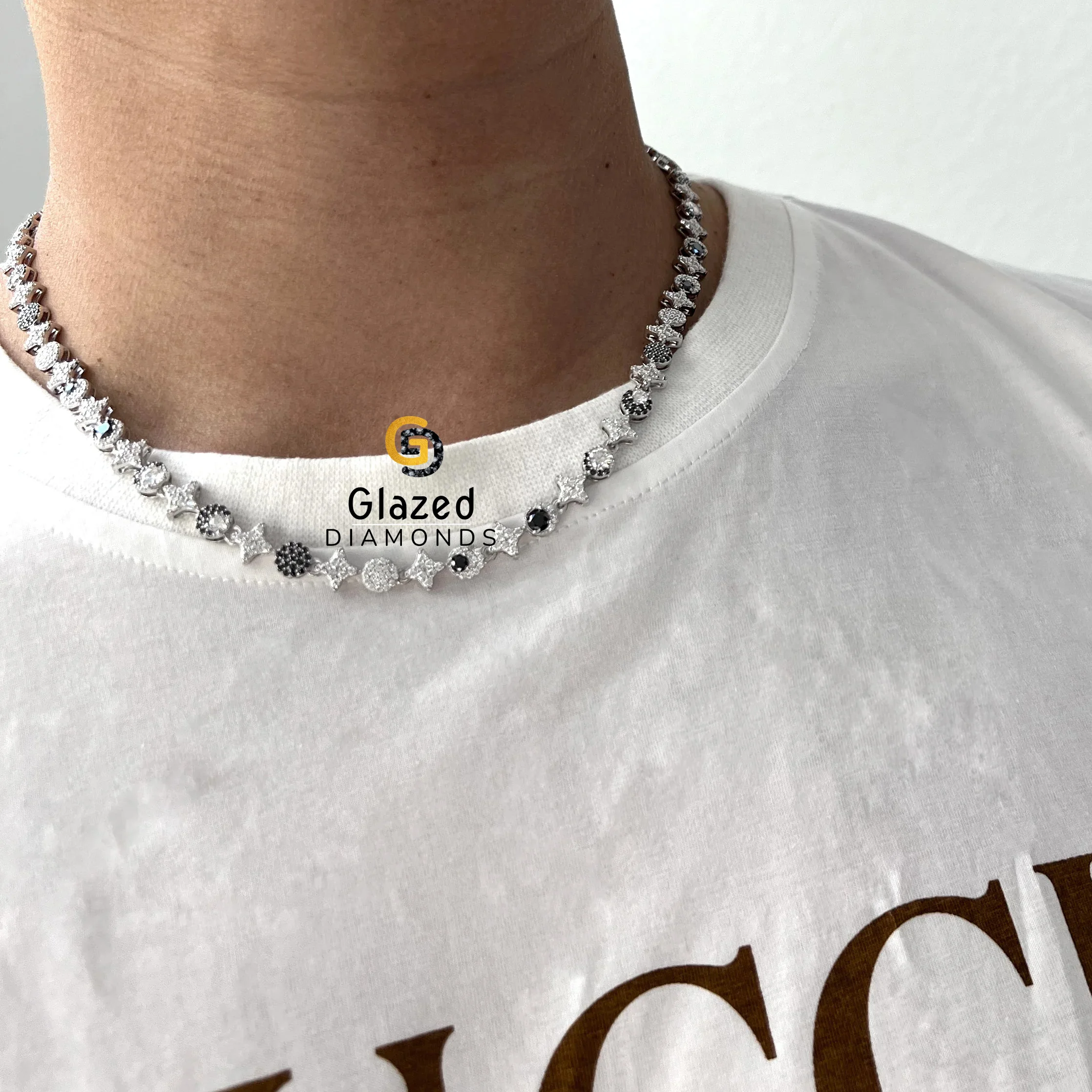 Exclusive 925 Sterling Silver Link Star Moon Party Wear Chain Crafted With Round Cut Moissanite Black And White Color Diamonds