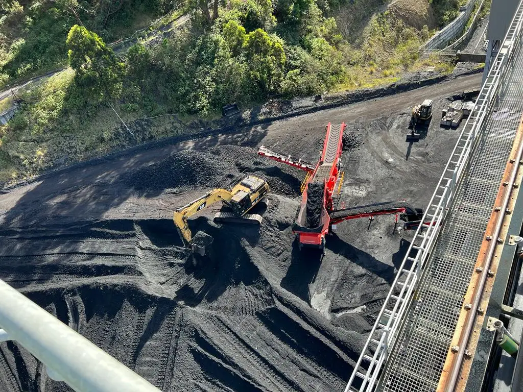 Steam Coal Indonesia Calcined Anthracite Coal with Carbon NIN Phosphorus Color Stick Material Origin Type Shape Composite