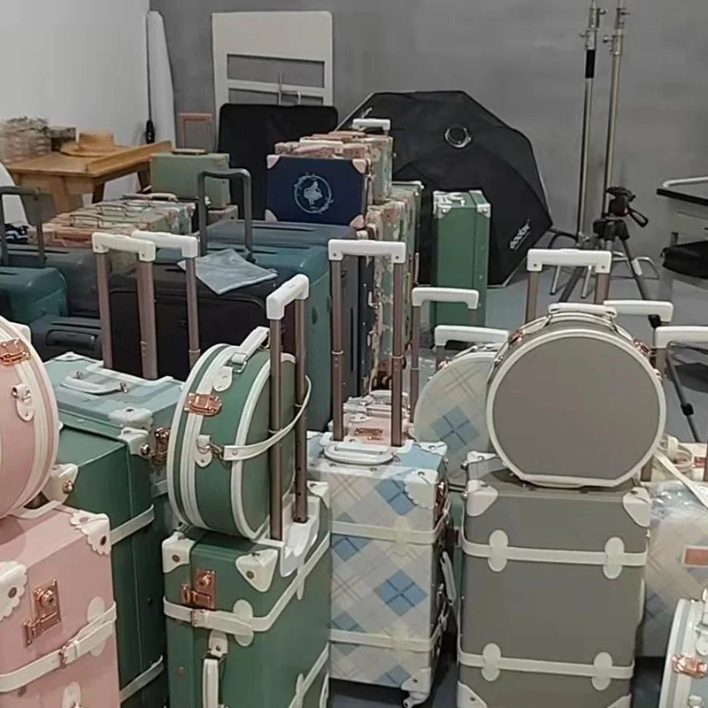 Роскошный винтажный чемодан на заказ 4 шт. легкие чемоданы для спиннера в стиле ретро дорожный набор с чехлом поезда
