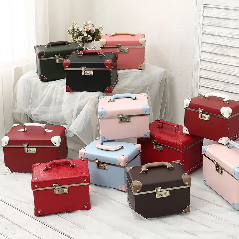 High Quality Travel Makeup Bag Cosmetic Bag Makeup Organizer Bag with Lighted Mirror and Tray Makeup Train Case