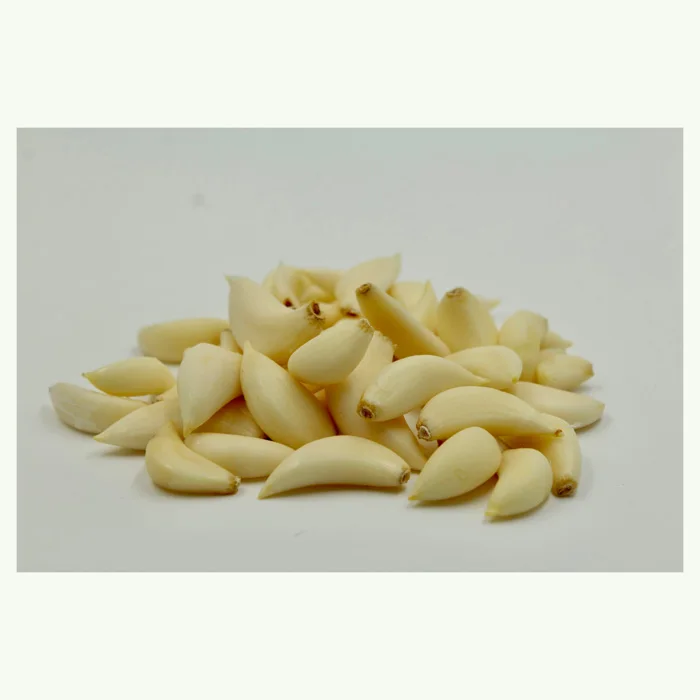 Cut peeled white vegetables segments cloves iqf frozen minced garlic
