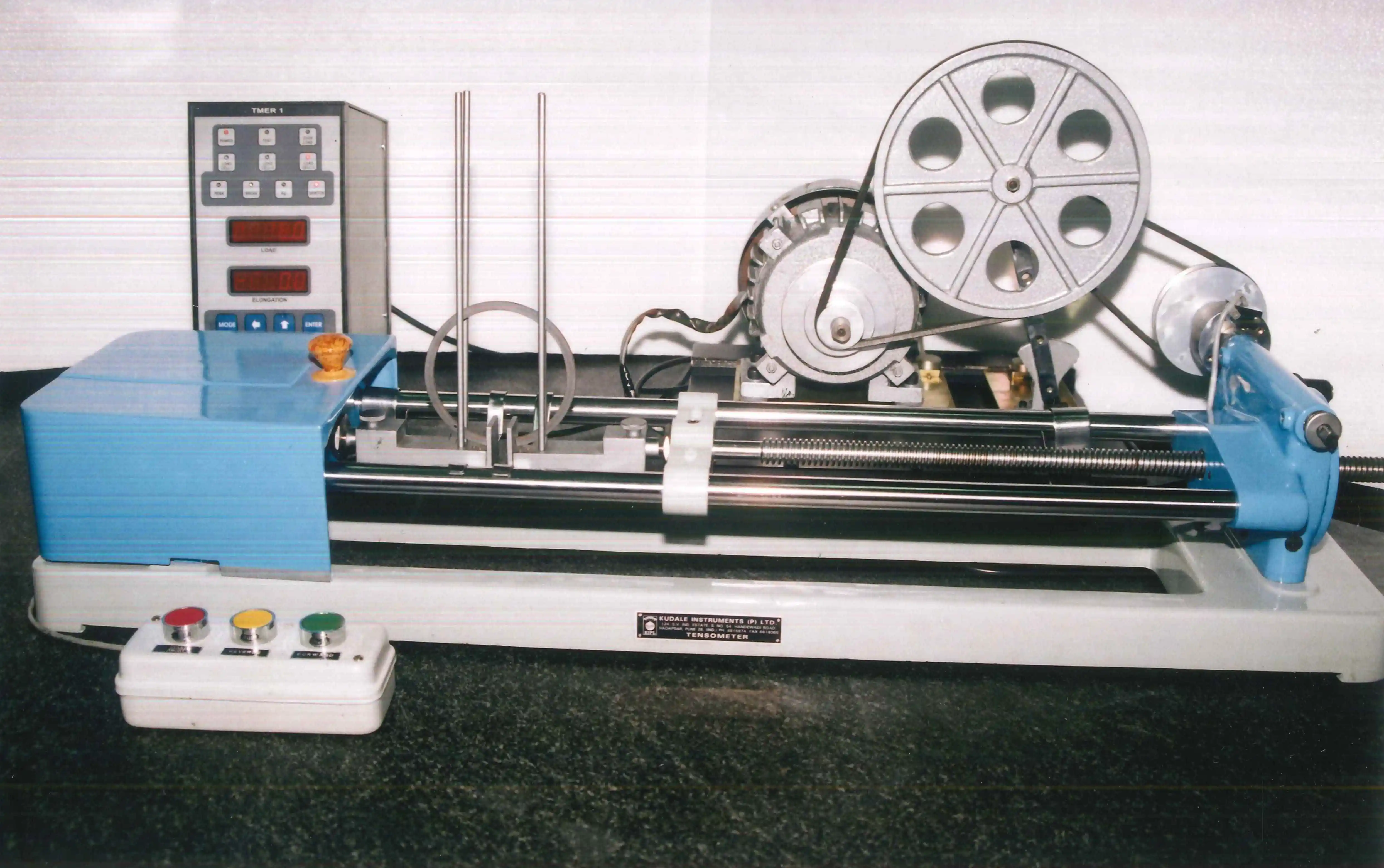 Electronic Tensile Testing Machine Model ETM PC2000