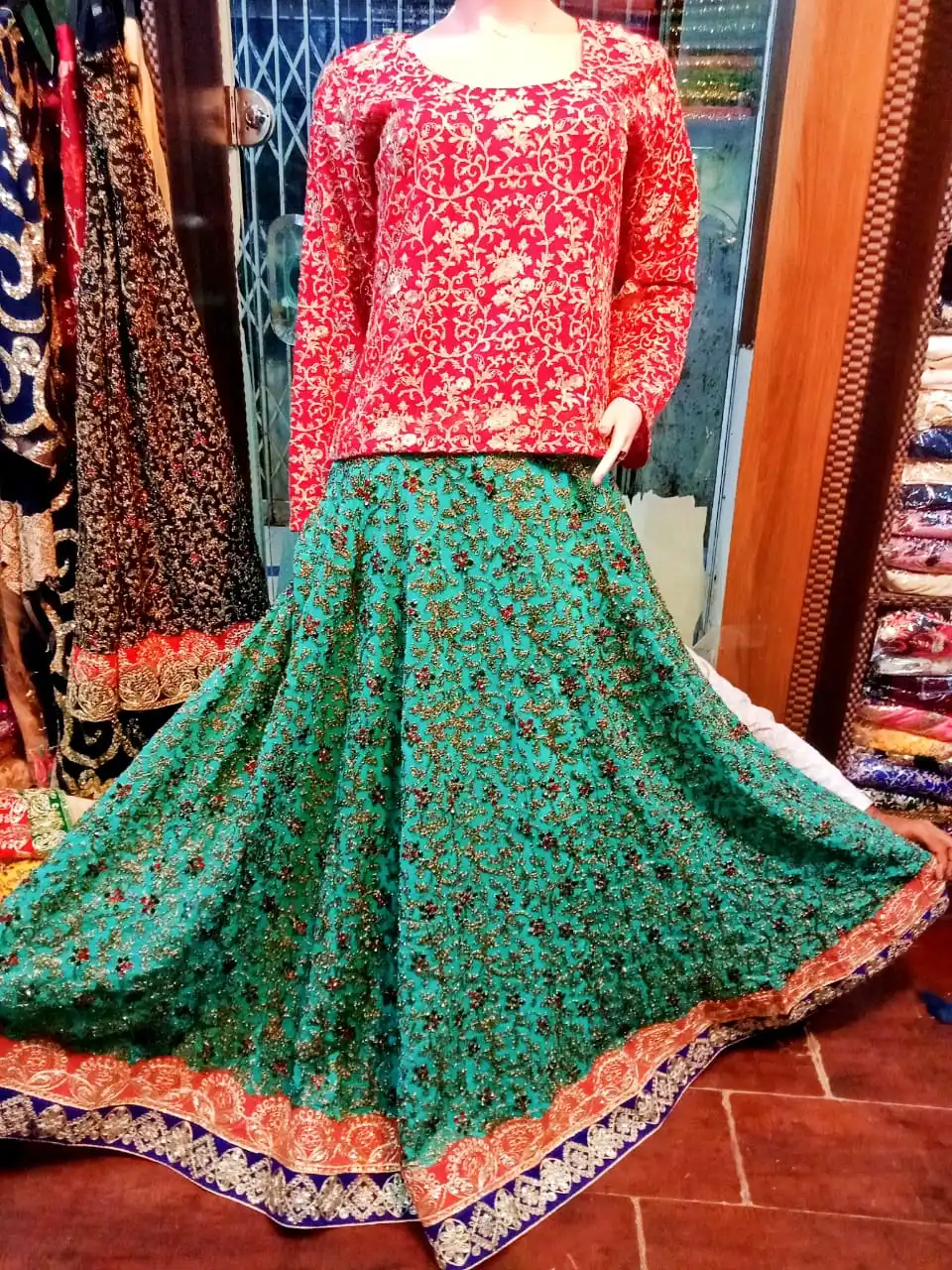 Modern Fashion Designer Indian Pakistani Lawn Linen Cotton Georgette 3 Piece Suits Available on Wholesale Price.