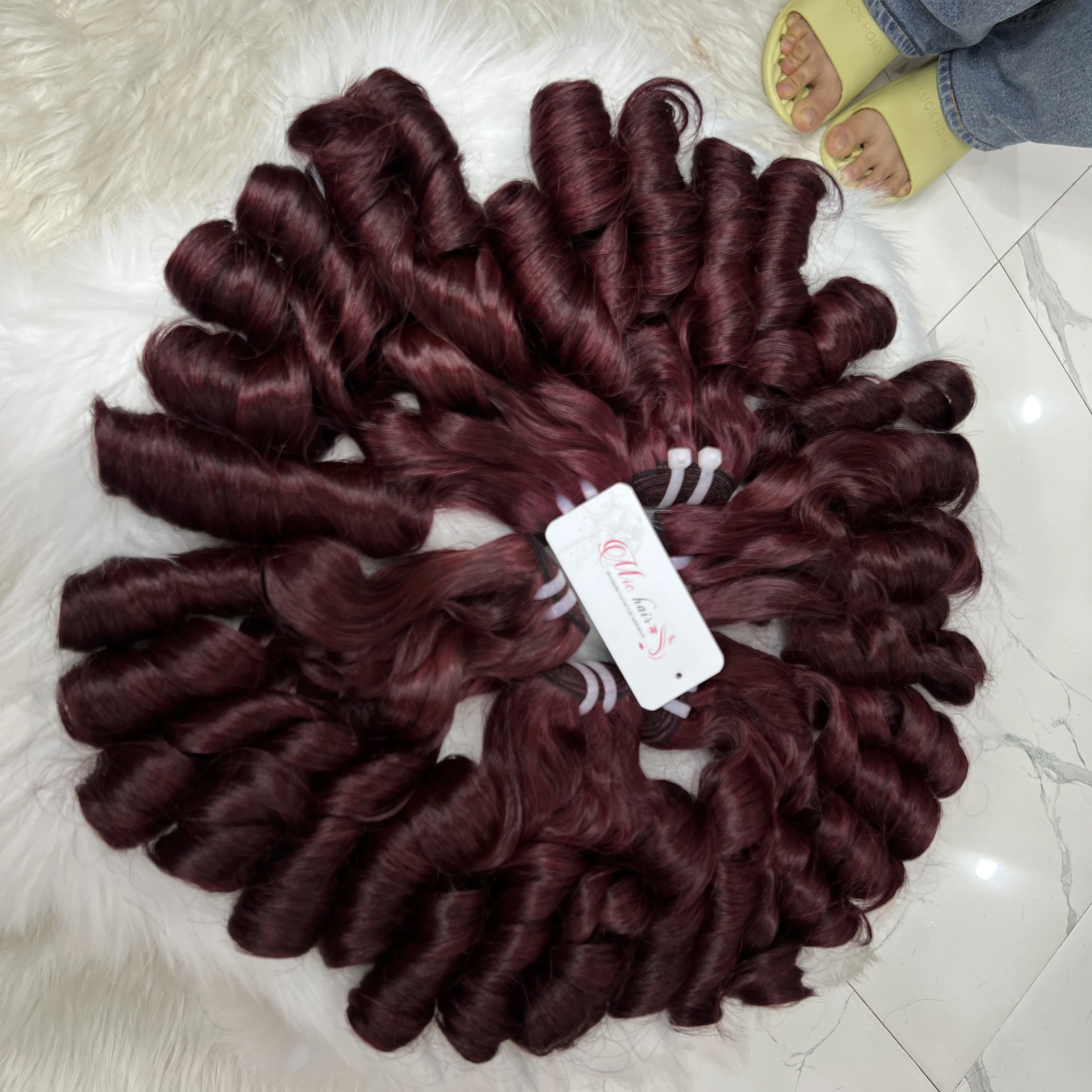 High Quality Short Bouncy Curly Hair Weave Multicolor Vietnamese Human Hair Extensions Vendor
