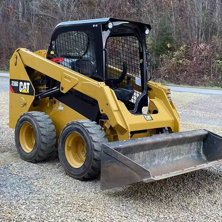 CAT 236D погрузчик с бортовым поворотом Рабочий вес