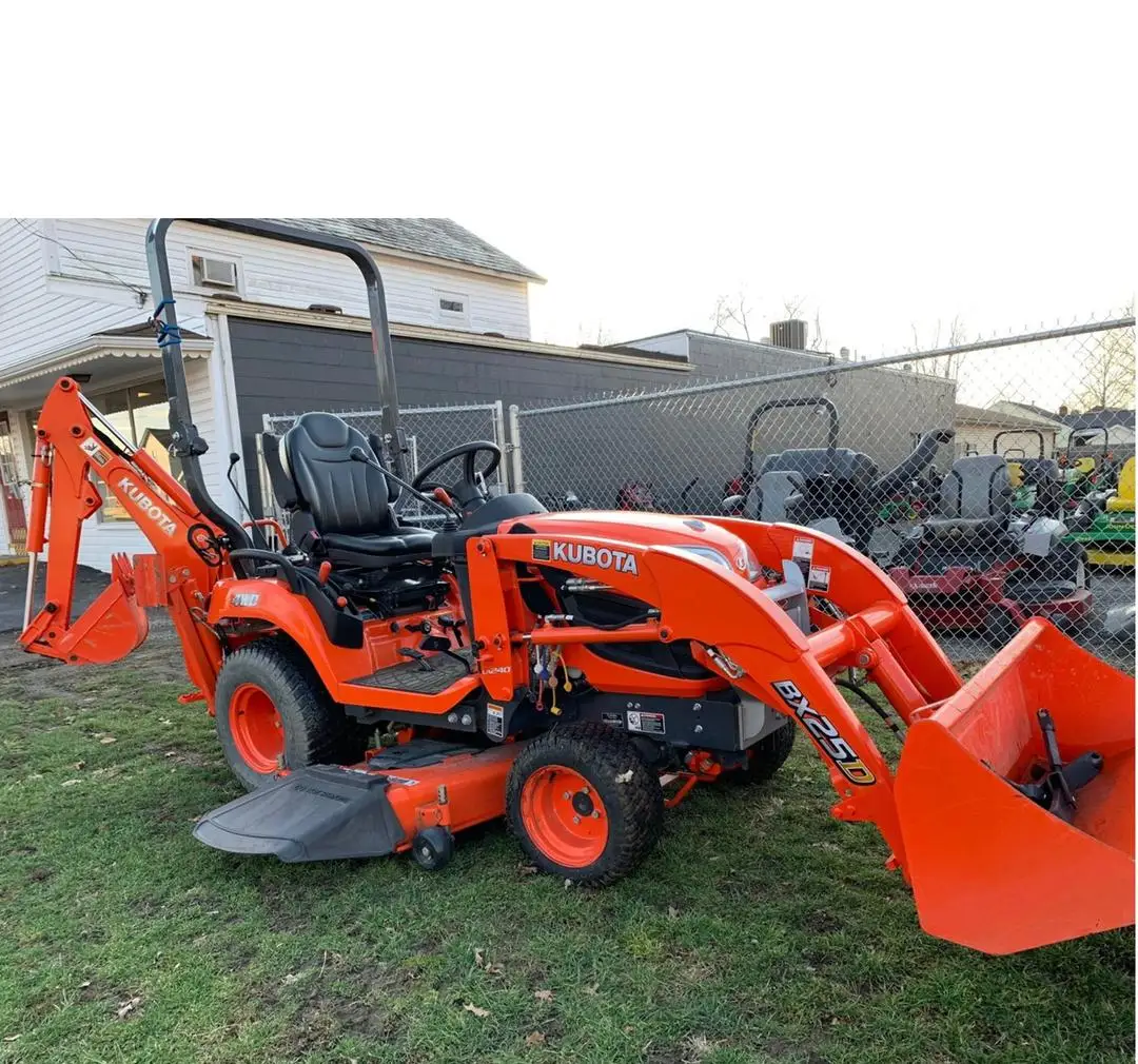 Kubota газонокосилка мини сельскохозяйственный трактор с фронтальным погрузчиком и экскаватором для продажи в США быстрой доставкой