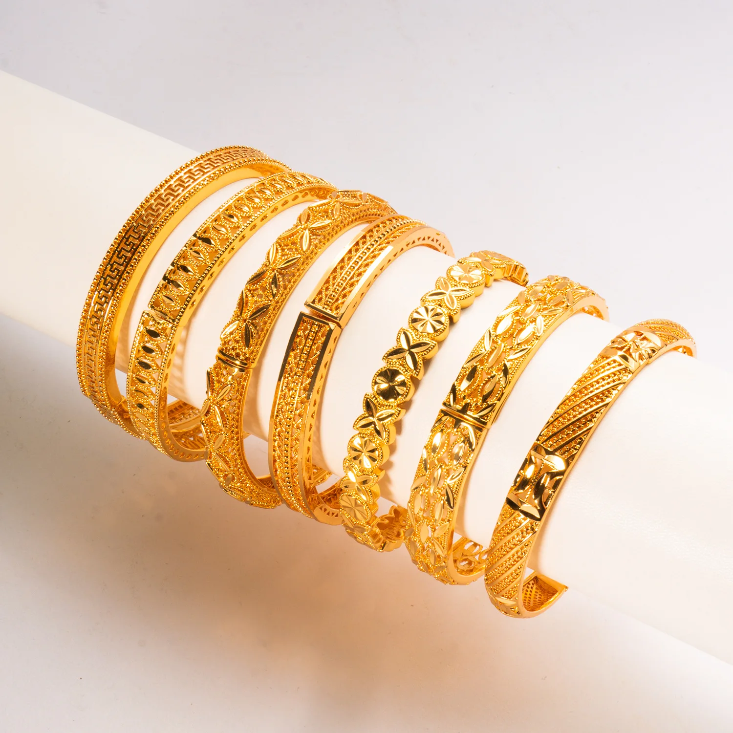 Wholesale New Dubai Bride Womens 24K Gold-plated Copper Gold Bangles 24k Nigeria Women Jewelry Bracelet