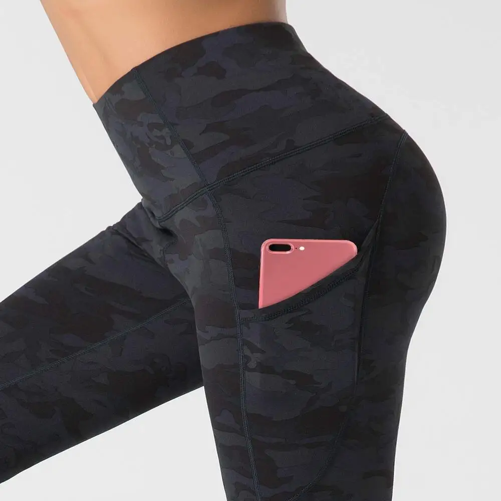 OEM Design Active Wear Custom Made Printed Black Camo Capri Leggings Yoga Pants with Phone Pocket Push Up Yoga Capri