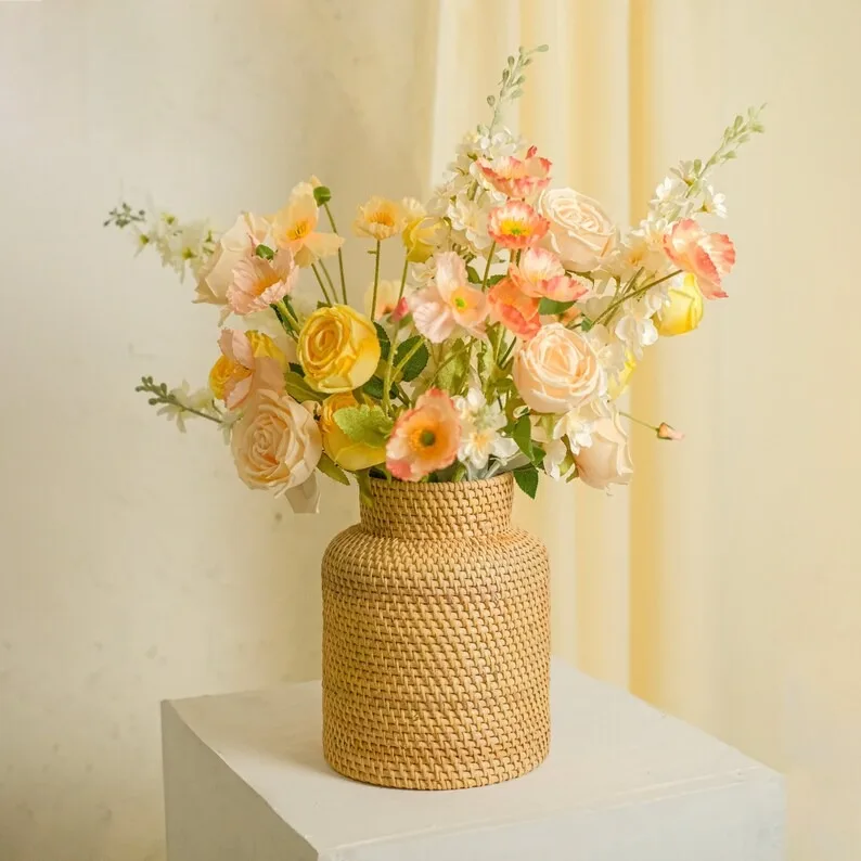 Custom sizes and colors cute small rattan vase eco friendly hand-crafted natural wicker vases from Vietnam