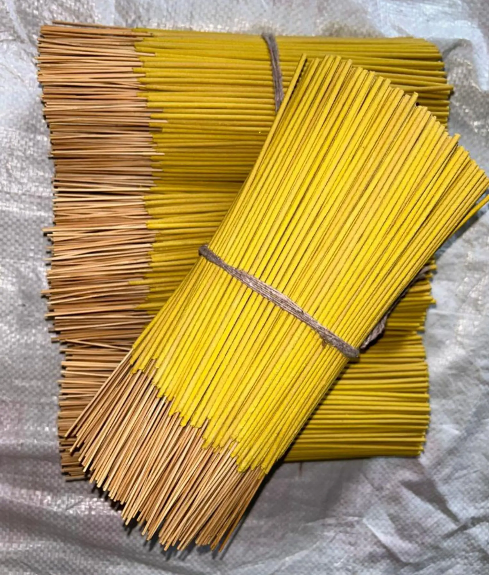 Yellow Incense Sticks Vietnamese Raw batti, customized size, color