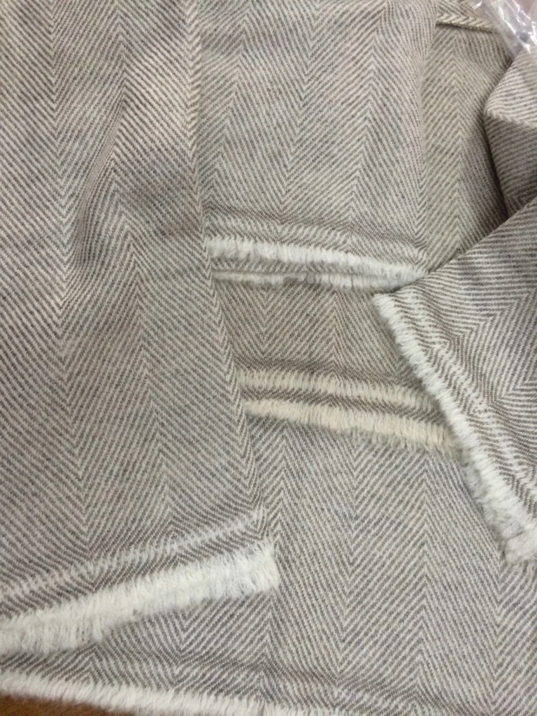 100% Pure Cashmere  Pashmina Wool Shawls with Self Designs Kashmir Shawls With Self Woven Designs