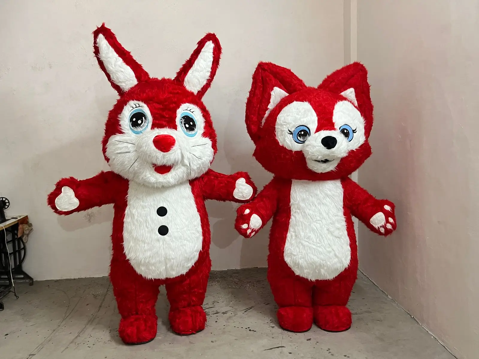 Ganesh Cute Inflatable Panda Costume Mascot Adults Black White Cosplay Carnival Dress Long Fur Elegant Cartoon Plush Stuff