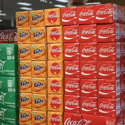 Fanta SOFT DRINKS 330ML CANS, PET BOTTLE 1.5L / BOTTLED CARBONATED DRINK/fanta with fruit and soda taste