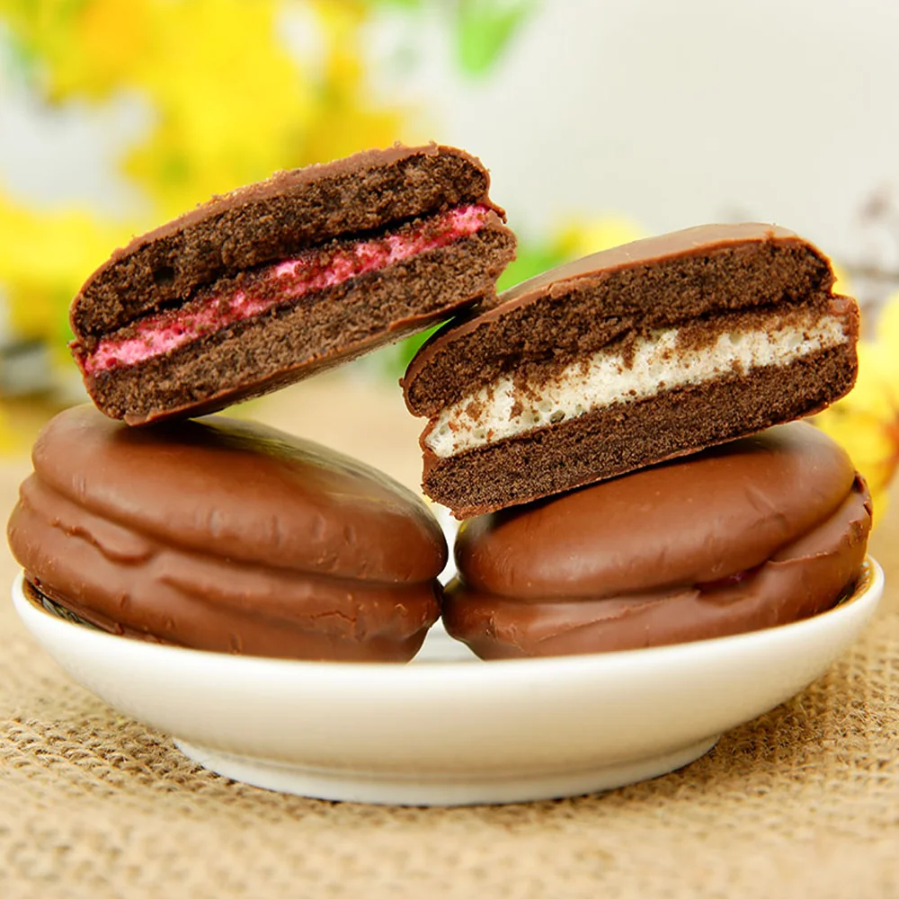 Oreo Socola Pie With Strawberry Cream 180g For Family & Friend