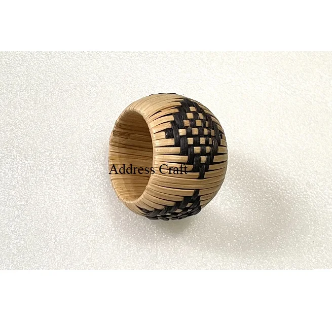 Luxury Style Hand Woven Wicker Round Shape Napkin Ring Table Accessories Parties Wedding Decor Unique Design Rattan Napkin Ring